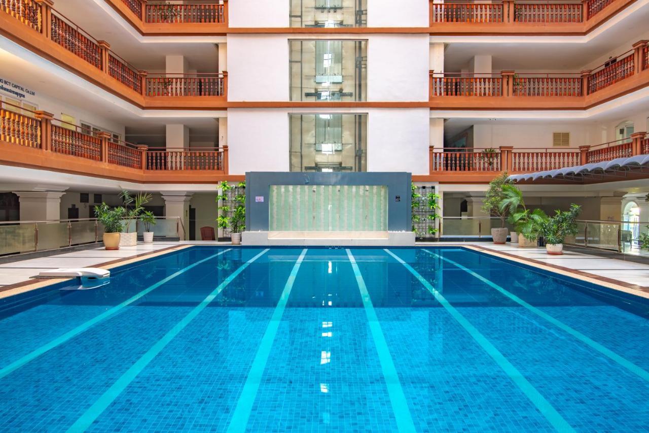 Mekongview 2 Condotel Phnom Penh Esterno foto