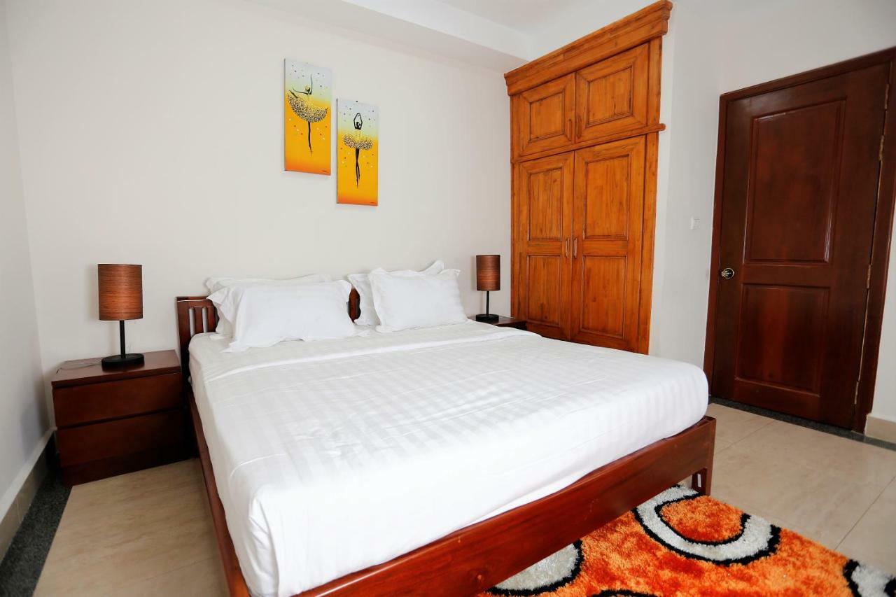 Mekongview 2 Condotel Phnom Penh Esterno foto