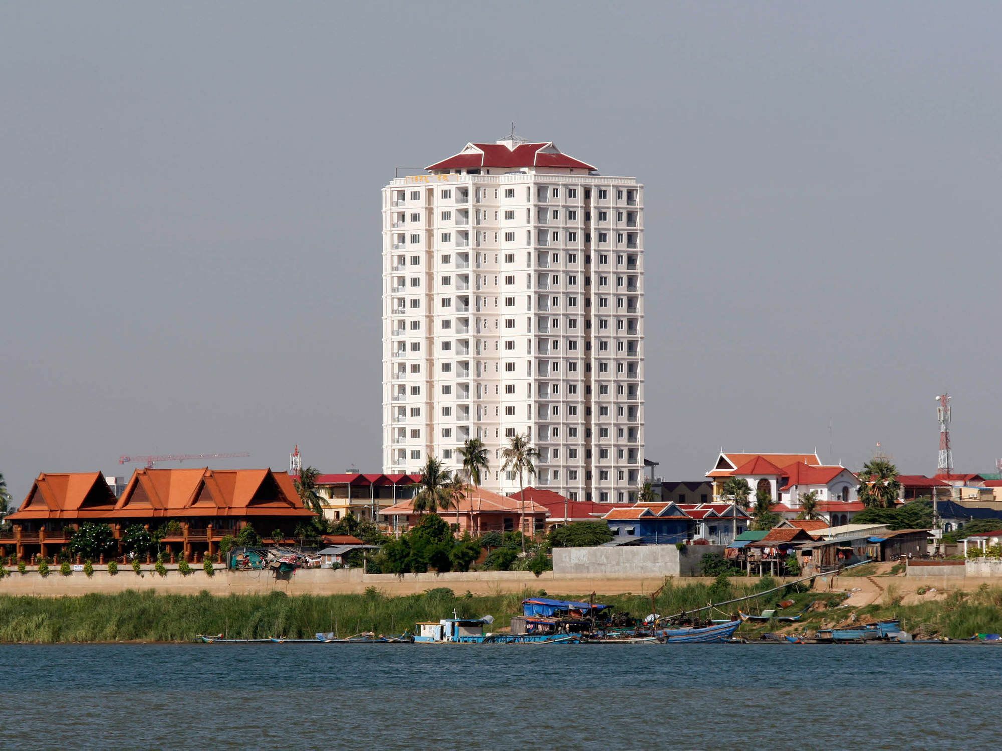 Mekongview 2 Condotel Phnom Penh Esterno foto