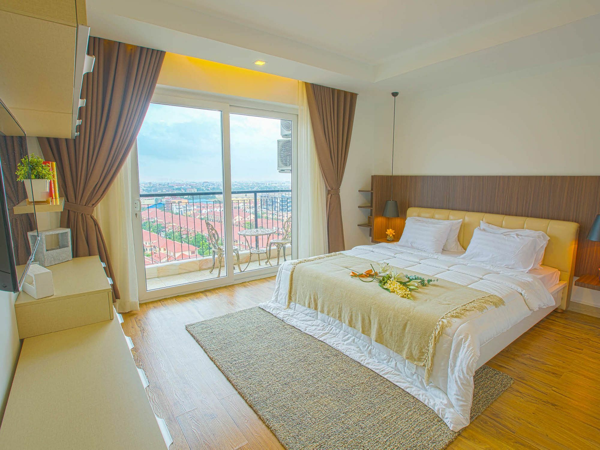 Mekongview 2 Condotel Phnom Penh Esterno foto